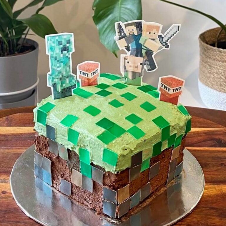 Minecraft Birthday Cake